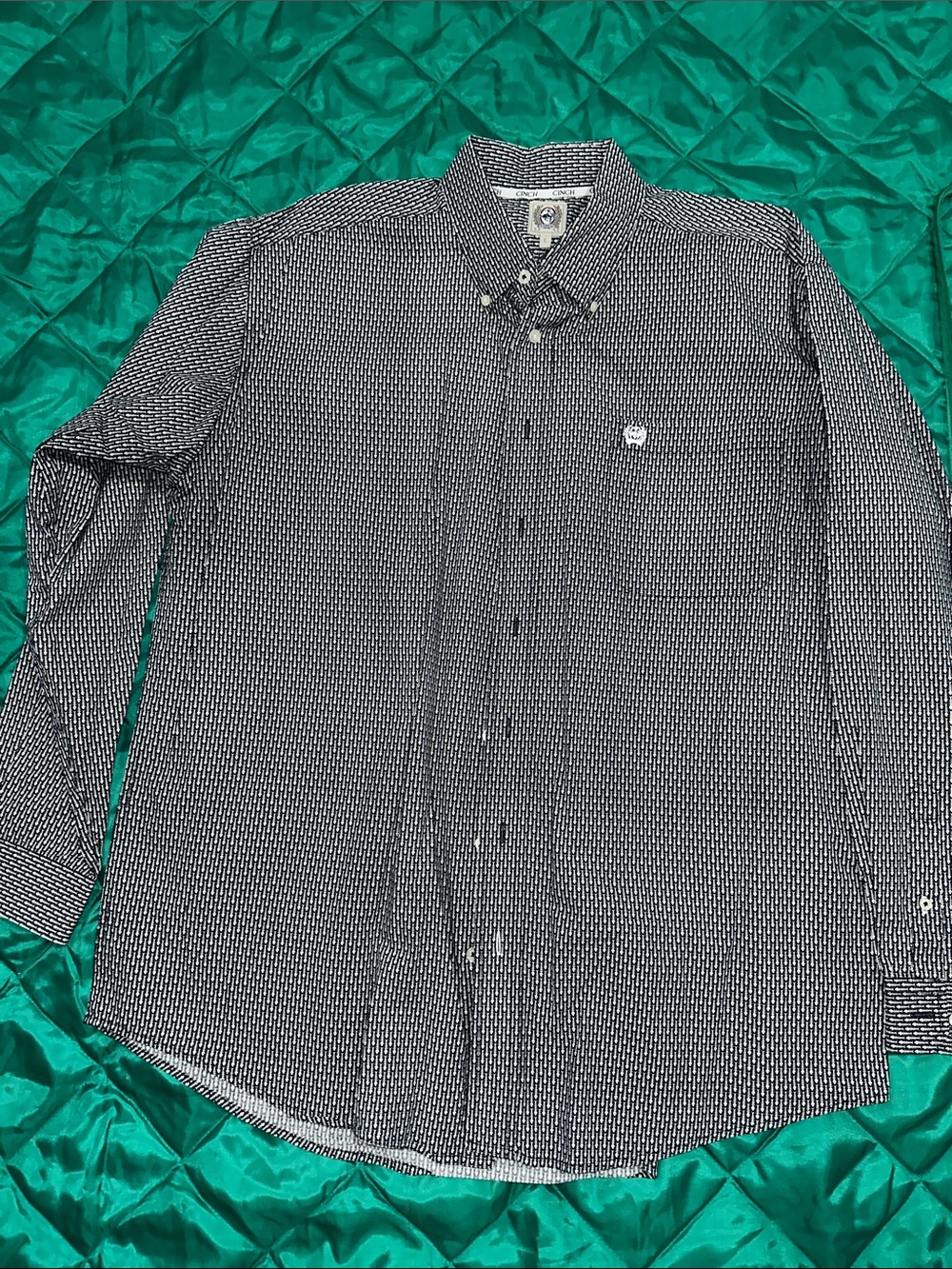 Cinch Men’s Black & White Micro-Pattern Button-Down Shirt